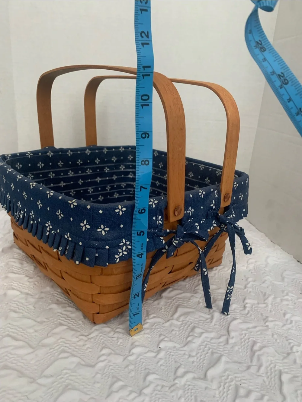 1994 Longaberger Handwoven Medium Rect Basket w/ Blue Liner Handle 10x10x11
